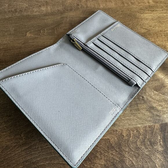 NEW FOSSIL PASSPORT WALLET Travel Keeper Leather Zip Pouch Teal Blue AUTHENTIC - Picture 2 of 11